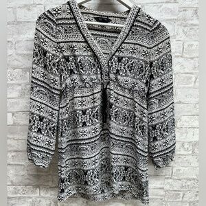 White House Black Market pattern printed tunic women’s 2 drawstring cinched cuff